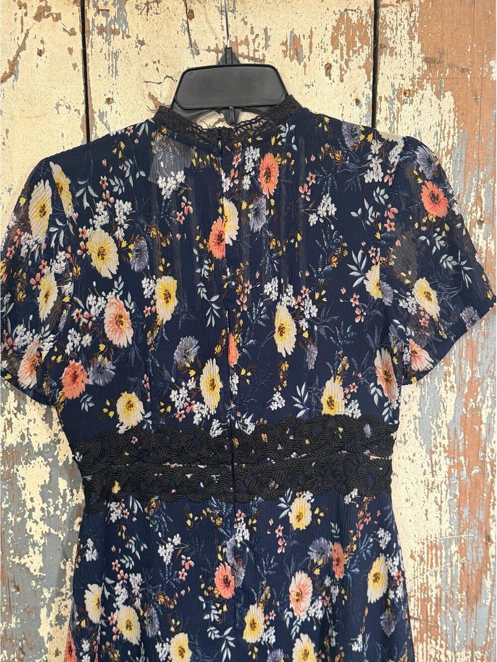 Anthropologie Foxiedox Women's Floral Dress, size XS - Picture 6 of 9